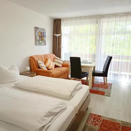 Апарт-отель Appartementhaus Nuernberg *
